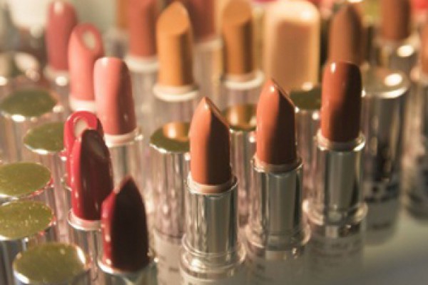 Cedefindo Increases Production for Decorative Makeup Products